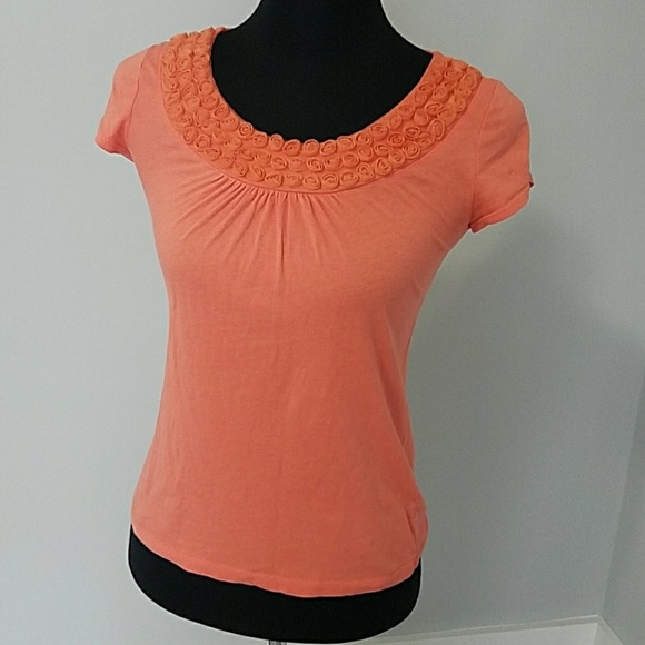LOFT Tops - LOFT T-shirt with Roses